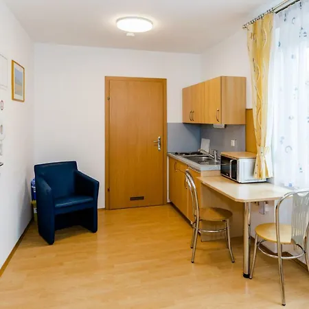 - Ihr Erstklassiges Zuhause Fernab Von Zuhause Apartment